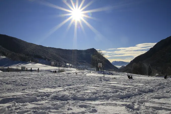 le Sappey sous la neige, à côté des pistes de luge